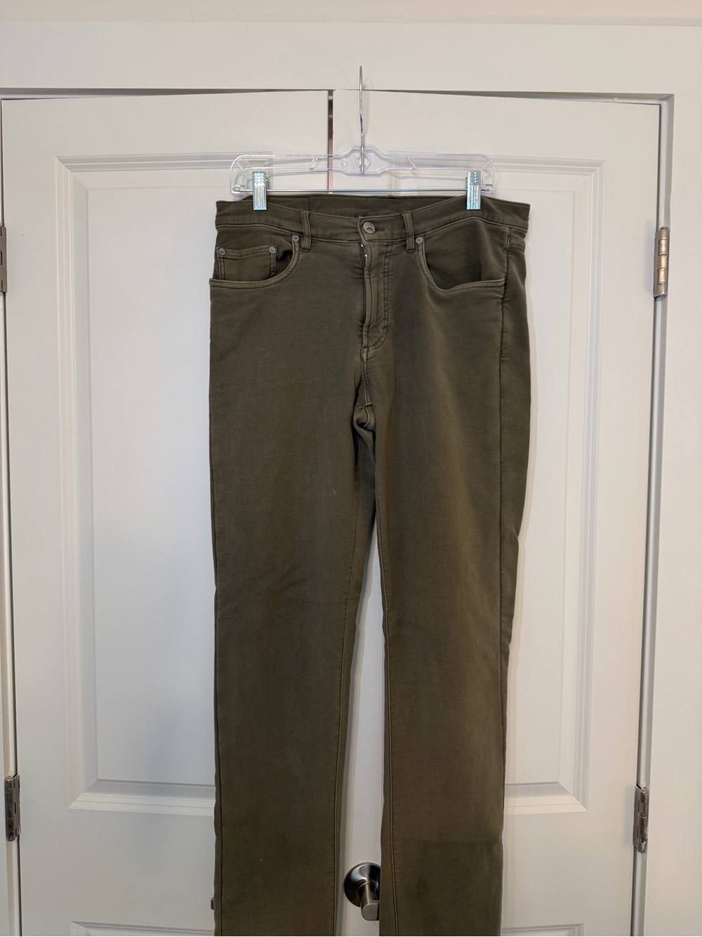 Faherty Men’s Olive Green Slim Jeans